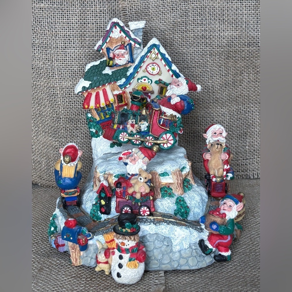 Vintage Santas Workshop Resin Music Box Dashing Through The Snow Christmas